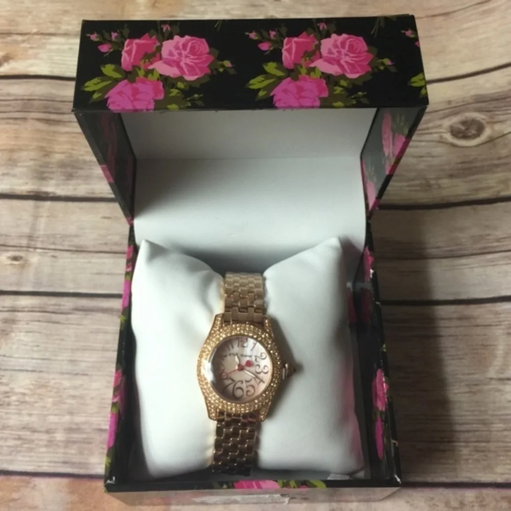 𝅺Betsey Johnson Gold Rhinestone Watch NWT